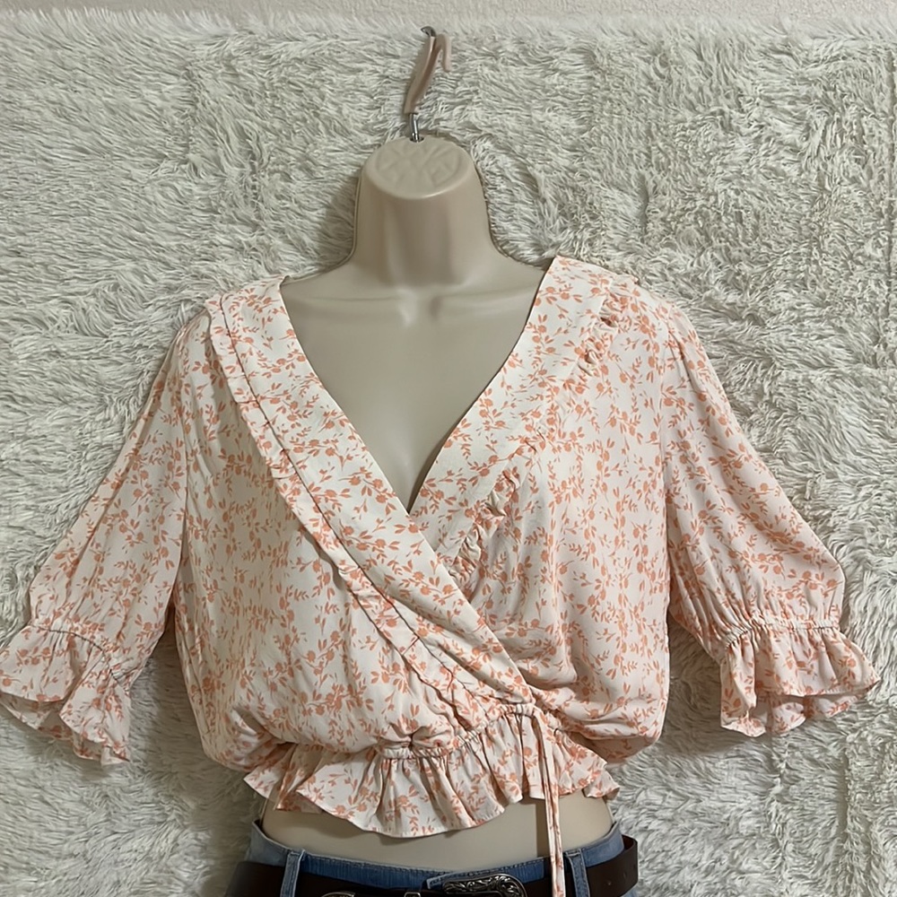 Flowy Coastal Cowgirl Blouse, size Large, from Francesca’s